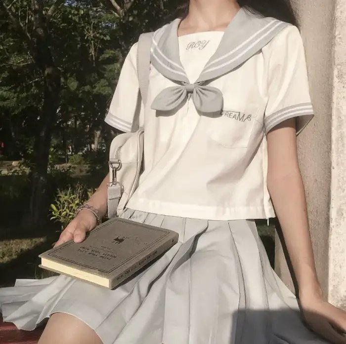 玉女怀春